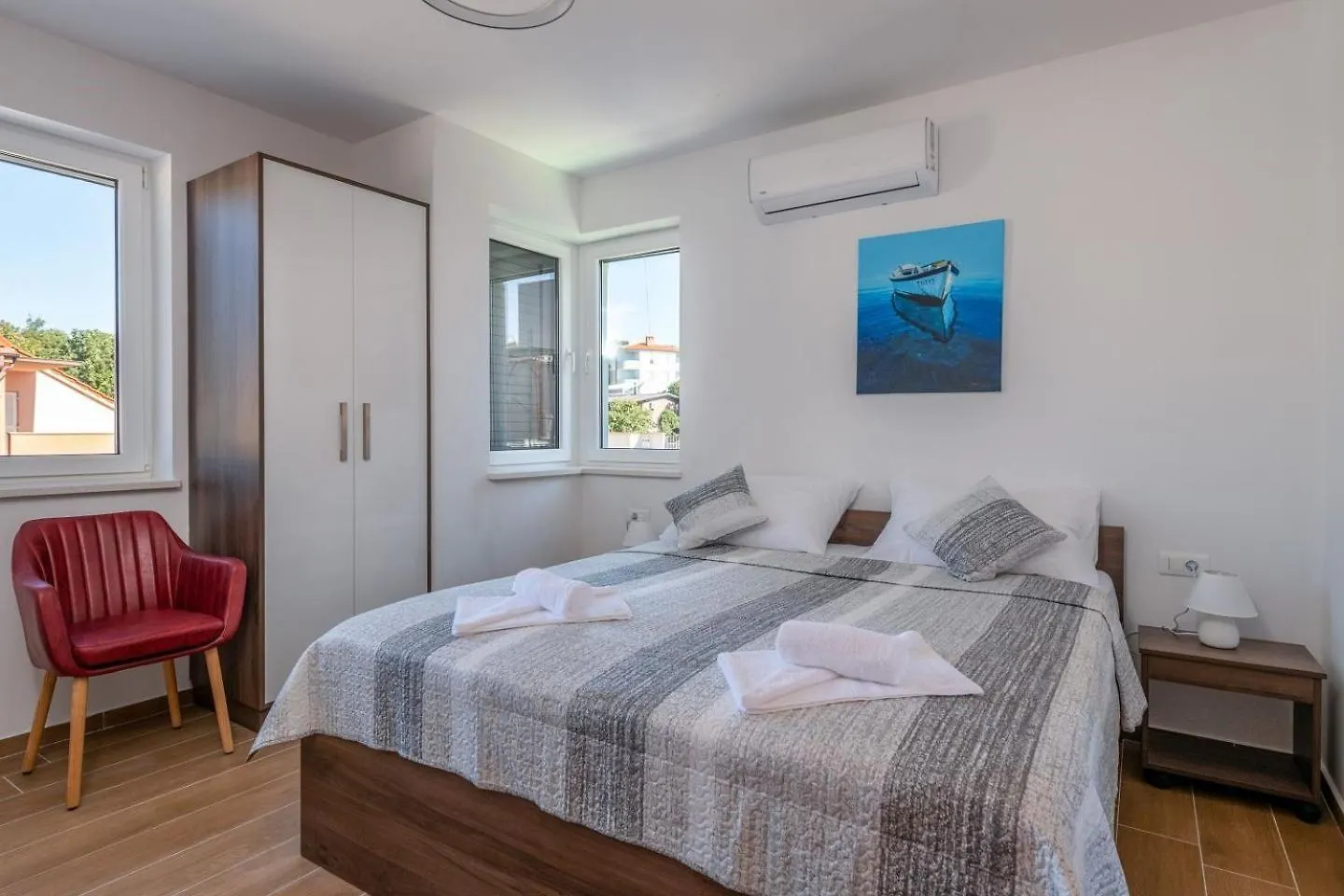 Villa Valencan 3 Peroj